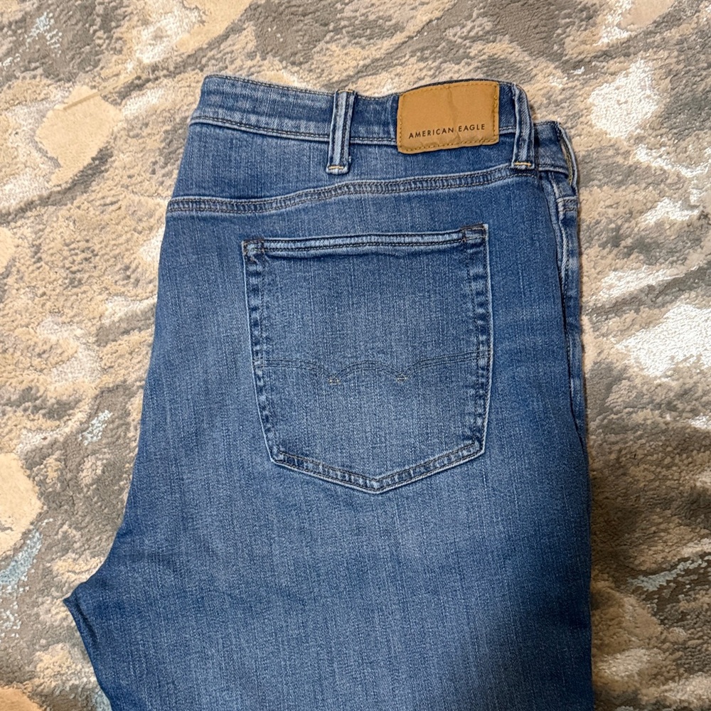 American Eagle Outfitters Men's Classic Denim Jeans